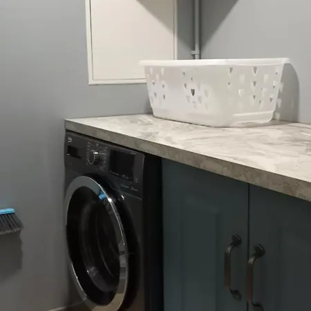 Apartment Lumineux, Entierement Renove Avec Jardin