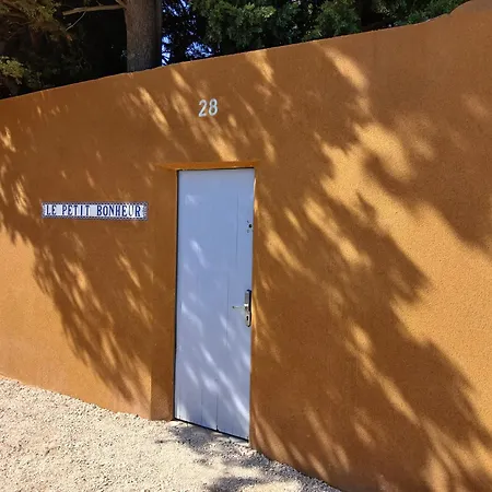 Apartment Lumineux, Entierement Renove Avec Jardin *